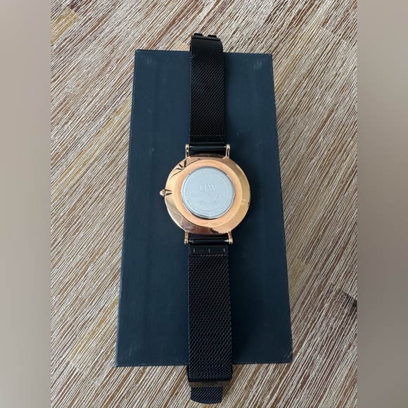 Daniel Wellington Black and Gold Mesh Watch - Picture 3 of 4